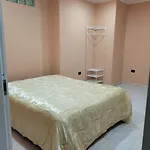 G&g بومبيي